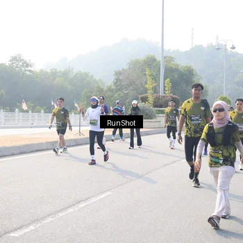 Runner Photo 6921734