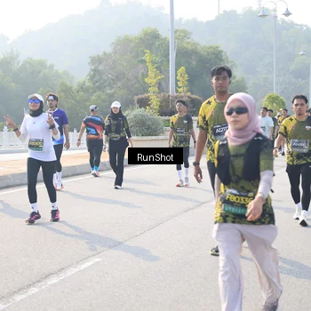 Runner Photo 6921735