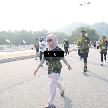 Runner Photo 6921748