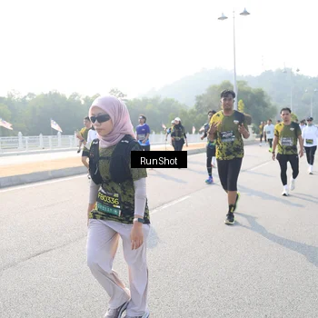 Runner Photo 6921753