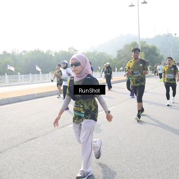 Runner Photo 6921759