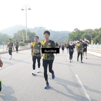 Runner Photo 6921764