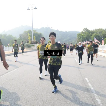 Runner Photo 6921766