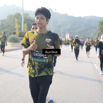 Runner Photo 6921770