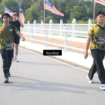 Runner Photo 6921772
