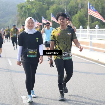 Runner Photo 6921779