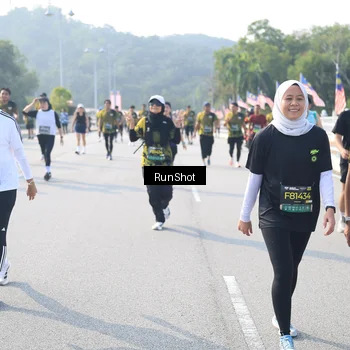 Runner Photo 6921786