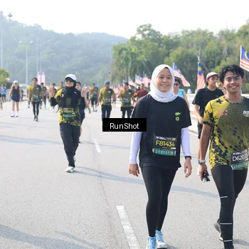 Runner Photo 6921787
