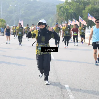 Runner Photo 6921792