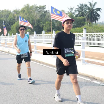 Runner Photo 6921812