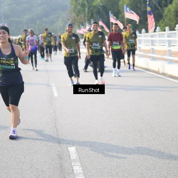 Runner Photo 6921815