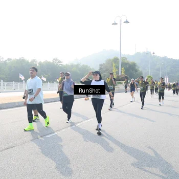 Runner Photo 6921836