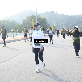 Runner Photo 6921837