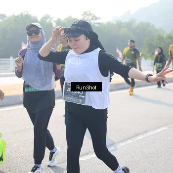 Runner Photo 6921845