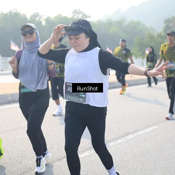 Runner Photo 6921847