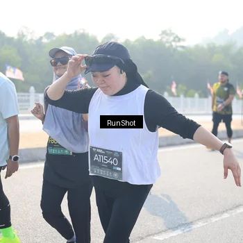 Runner Photo 6921849