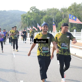 Runner Photo 6921860
