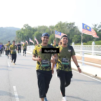 Runner Photo 6921863