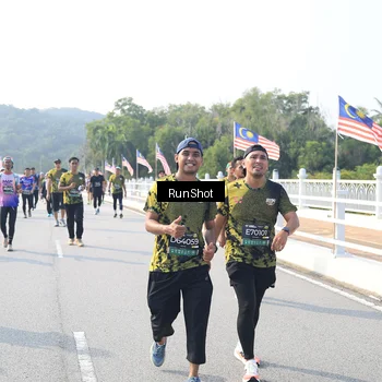 Runner Photo 6921864