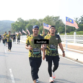 Runner Photo 6921865