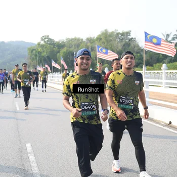 Runner Photo 6921866