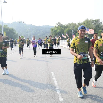 Runner Photo 6921871