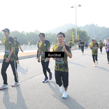 Runner Photo 6921877