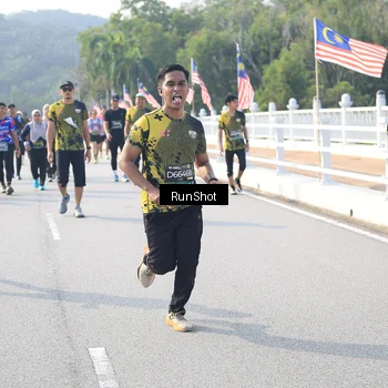 Runner Photo 6921882