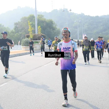Runner Photo 6921898