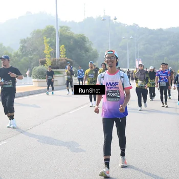 Runner Photo 6921899