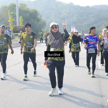 Runner Photo 6921931