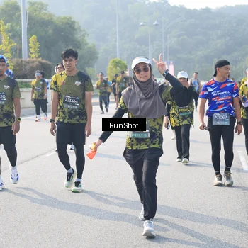 Runner Photo 6921939
