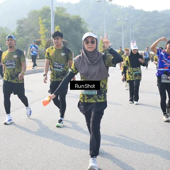 Runner Photo 6921942