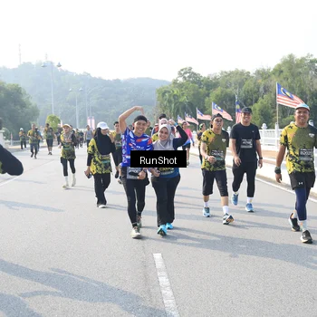 Runner Photo 6921943