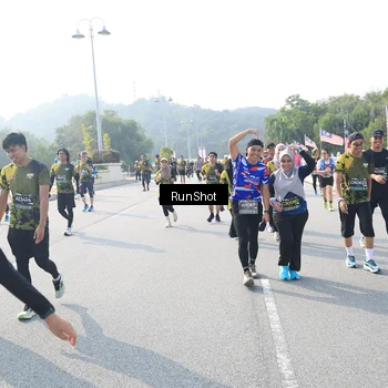 Runner Photo 6921954