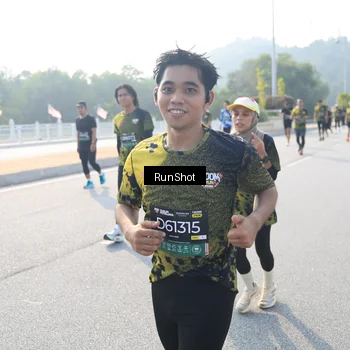 Runner Photo 6921980