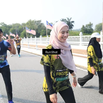 Runner Photo 6921987