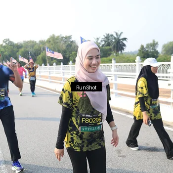 Runner Photo 6921990