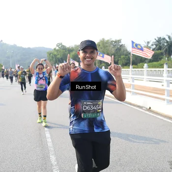 Runner Photo 6921991