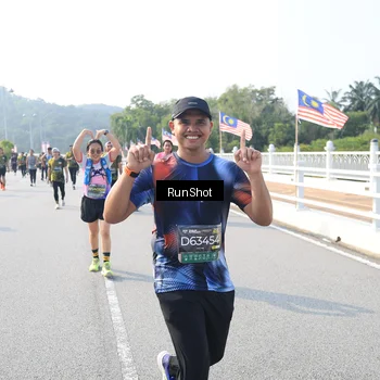 Runner Photo 6921992