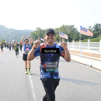 Runner Photo 6921993