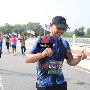 Runner Photo 6921998