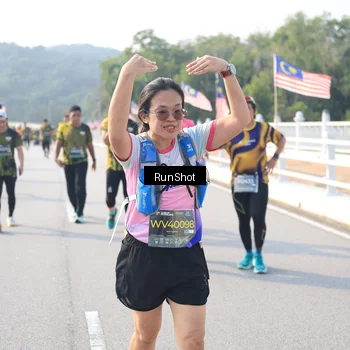 Runner Photo 6922010