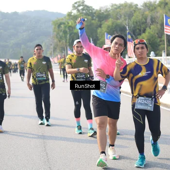 Runner Photo 6922011