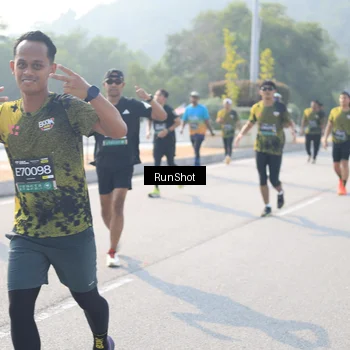 Runner Photo 6922014