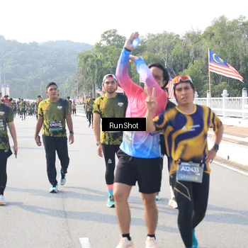 Runner Photo 6922018
