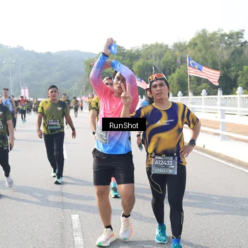 Runner Photo 6922020