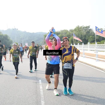 Runner Photo 6922021
