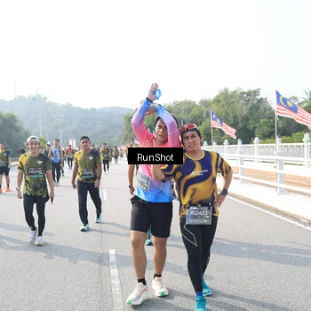 Runner Photo 6922022