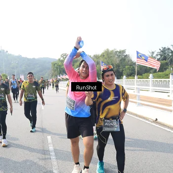 Runner Photo 6922027